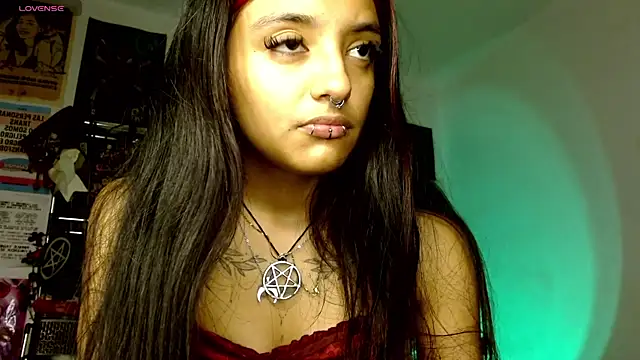 carolinerue online show from 04-30-26, 08:31
