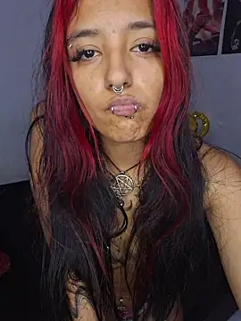 carolinerue online show from 06-22-26, 11:13
