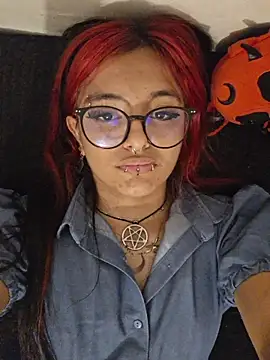 carolinerue online show from 06-26-26, 11:42