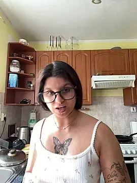 Brutecia2002 online show from 03-25-26, 10:43