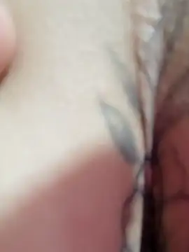 Shell Latina online show from 11-18-25, 02:21