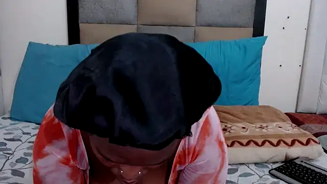 Snapshot of Asstiser chatting on 10-23-25, 04:39 Asstiser online show from 10-23-25, 04:39