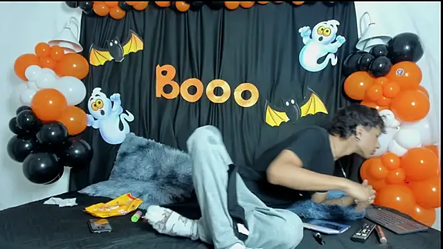 Snapshot of maicol_cum23 chatting on 10-09-25, 01:42 maicol cum23 online show from 10-09-25, 01:42