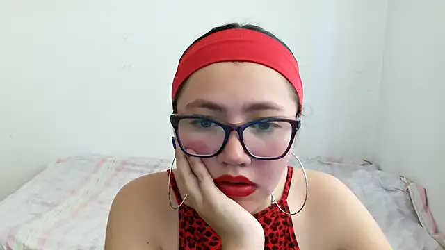ScarletNyx online show from 09-19-25, 05:02
