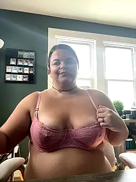 Snapshot of PlayWithBrittany chatting on 09-14-25, 07:02 PlayWithBrittany online show from 09-14-25, 07:02