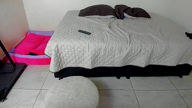 Snapshot of lustduo1 chatting on 02-12-26, 12:05 lustduo1 online show from 02-12-26, 12:05