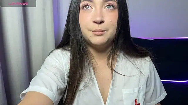 valentinauwu online show from 10-12-25, 01:15