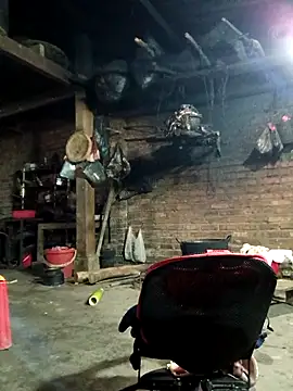 Snapshot of kemtuoi-sex chatting on 10-17-25, 01:25 kemtuoi-sex online show from 10-17-25, 01:25