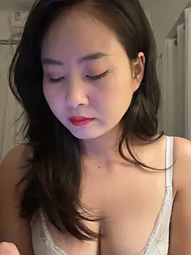 wly2028 online show from 10-30-25, 01:01