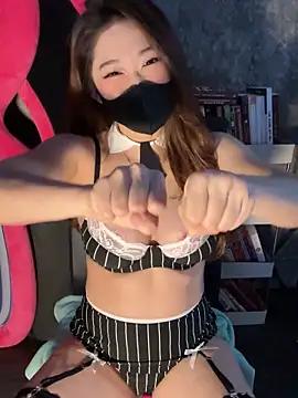 vy nguyen99 online show from 09-19-25, 05:53