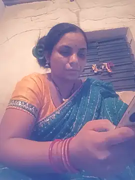 Snapshot of Notyriya7 chatting on 05-25-26, 04:02 Notyriya7 online show from 05-25-26, 04:02