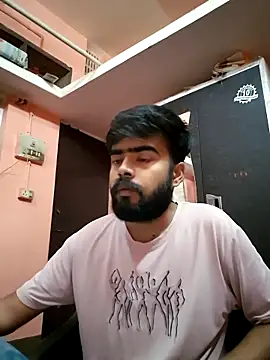 Snapshot of soniriyaa010101 chatting on 03-11-26, 08:31 soniriyaa010101 online show from 03-11-26, 08:31