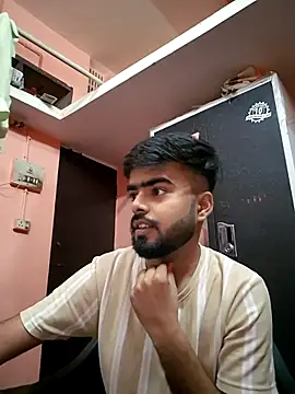 Snapshot of soniriyaa010101 chatting on 03-12-26, 08:31 soniriyaa010101 online show from 03-12-26, 08:31