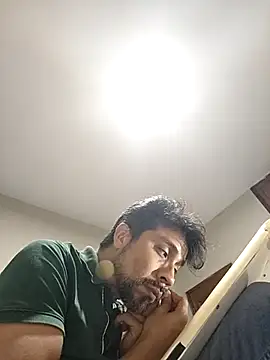 Snapshot of Mac50rus chatting on 10-11-25, 08:02 Mac50rus online show from 10-11-25, 08:02