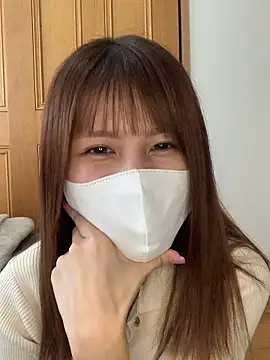 Snapshot of -Hikari-00- chatting on 05-21-26, 01:23 -Hikari-00- online show from 05-21-26, 01:23
