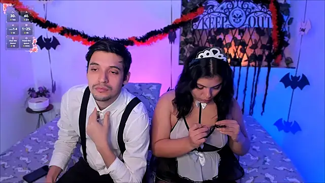 Snapshot of kylietimothee chatting on 10-21-25, 06:19 kylietimothee online show from 10-21-25, 06:19