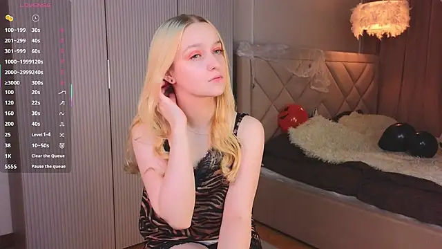 KrishnaSimmons online show from 10-31-25, 08:10