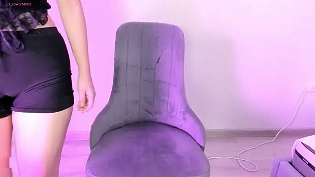 yanyaan online show from 10-03-25, 03:47