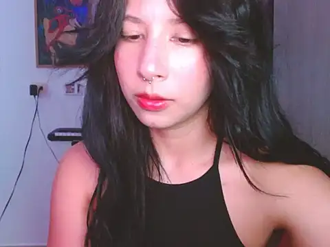 Snapshot of babyvavi chatting on 06-11-26, 01:20 babyvavi online show from 06-11-26, 01:20