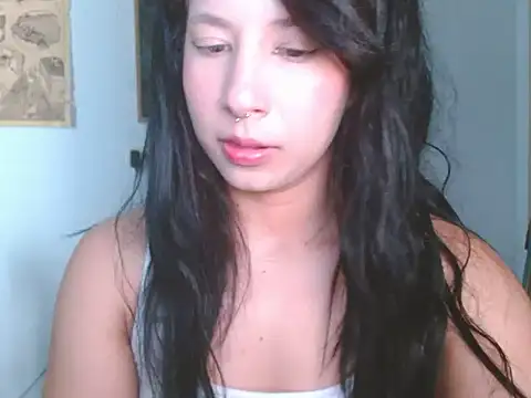 Snapshot of babyvavi chatting on 06-22-26, 01:08 babyvavi online show from 06-22-26, 01:08