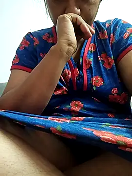 Snapshot of hottie_jenny9 chatting on 09-14-25, 01:32 hottie jenny9 online show from 09-14-25, 01:32