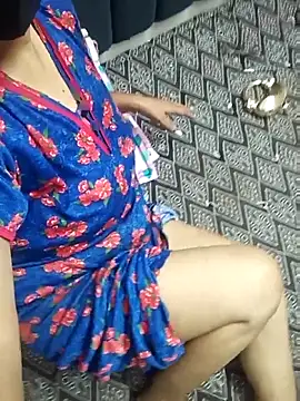 Snapshot of hottie_jenny9 chatting on 10-08-25, 01:53 hottie jenny9 online show from 10-08-25, 01:53