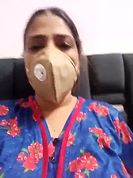 Snapshot of hottie_jenny9 chatting on 10-31-25, 04:02 hottie jenny9 online show from 10-31-25, 04:02