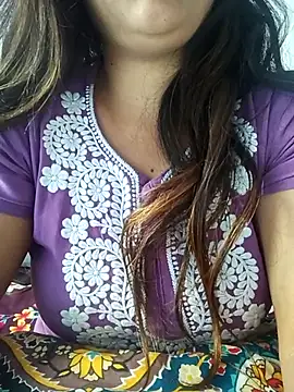 Snapshot of hottie_jenny9 chatting on 11-15-25, 08:55 hottie jenny9 online show from 11-15-25, 08:55