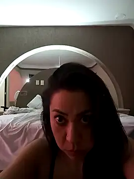 sweettpeach10 online show from 09-19-25, 08:20