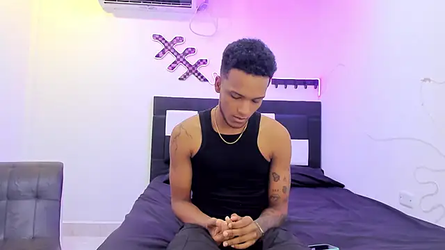 Dinasty Moon  online show from 09-21-25, 11:12