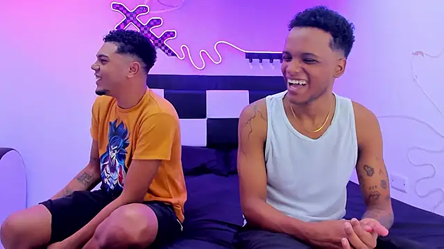 Dinasty Moon  online show from 09-30-25, 11:26