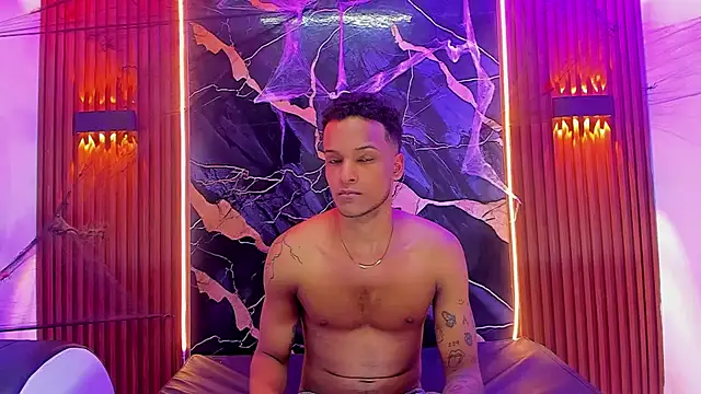 Dinasty Moon  online show from 10-26-25, 11:38