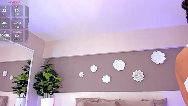 Snapshot of VictoriaShelby chatting on 02-27-26, 11:43 VictoriaShelby online show from 02-27-26, 11:43