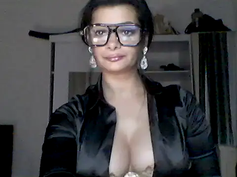 Pillango1212 online show from 09-23-25, 04:54