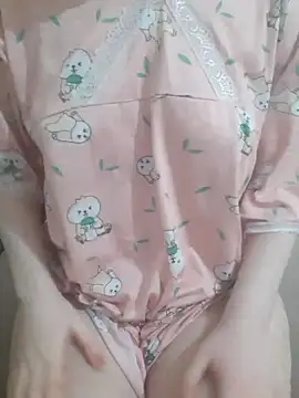 Snapshot of Lamya-dalo3a chatting on 09-30-25, 01:10 Lamya-dalo3a online show from 09-30-25, 01:10