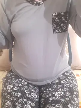 Snapshot of Lamya-dalo3a chatting on 11-22-25, 11:48 Lamya-dalo3a online show from 11-22-25, 11:48