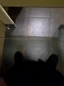 Snapshot of maxelbueno chatting on 09-21-25, 09:16 maxelbueno online show from 09-21-25, 09:16