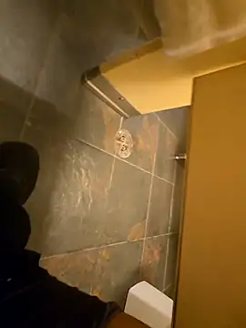 Snapshot of maxelbueno chatting on 10-20-25, 09:26 maxelbueno online show from 10-20-25, 09:26