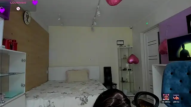 Snapshot of dark_summer chatting on 03-29-26, 03:34 dark summer online show from 03-29-26, 03:34