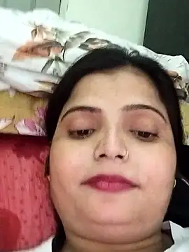 Hot-Pooja25 online show from 03-22-26, 04:21