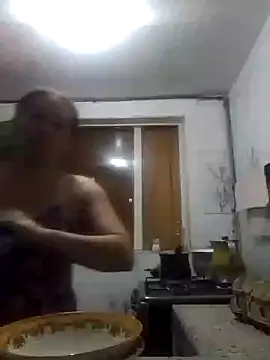 Snapshot of mommy_estefy chatting on 09-15-25, 01:44 mommy estefy online show from 09-15-25, 01:44