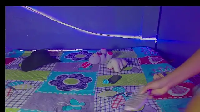 carito-08 online show from 10-29-25, 09:00