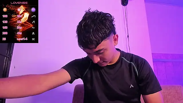 Austin Cardieff  online show from 09-27-25, 03:44