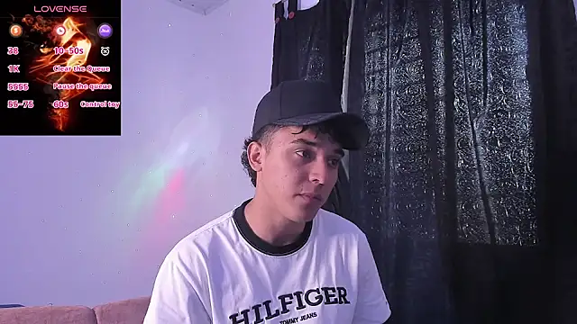 Austin Cardieff  online show from 10-10-25, 08:08