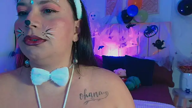 Snapshot of crazy_b00bs chatting on 10-02-25, 02:35 crazy b00bs online show from 10-02-25, 02:35