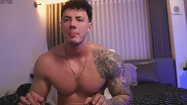 Snapshot of Thomas_Falcon chatting on 10-20-25, 11:16 Thomas Falcon online show from 10-20-25, 11:16