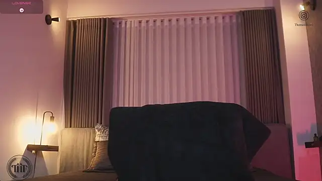 Snapshot of Thomas_Falcon chatting on 11-04-25, 12:43 Thomas Falcon online show from 11-04-25, 12:43