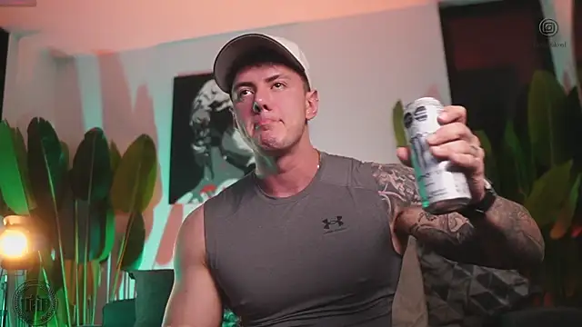 Snapshot of Thomas_Falcon chatting on 11-15-25, 01:03 Thomas Falcon online show from 11-15-25, 01:03