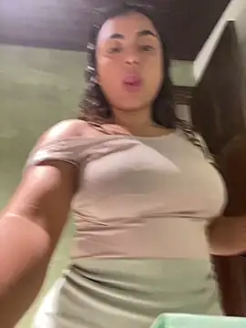 Salomeferreira  online show from 10-23-25, 04:06