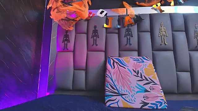 Snapshot of kissme_luna chatting on 11-01-25, 07:38 kissme luna online show from 11-01-25, 07:38